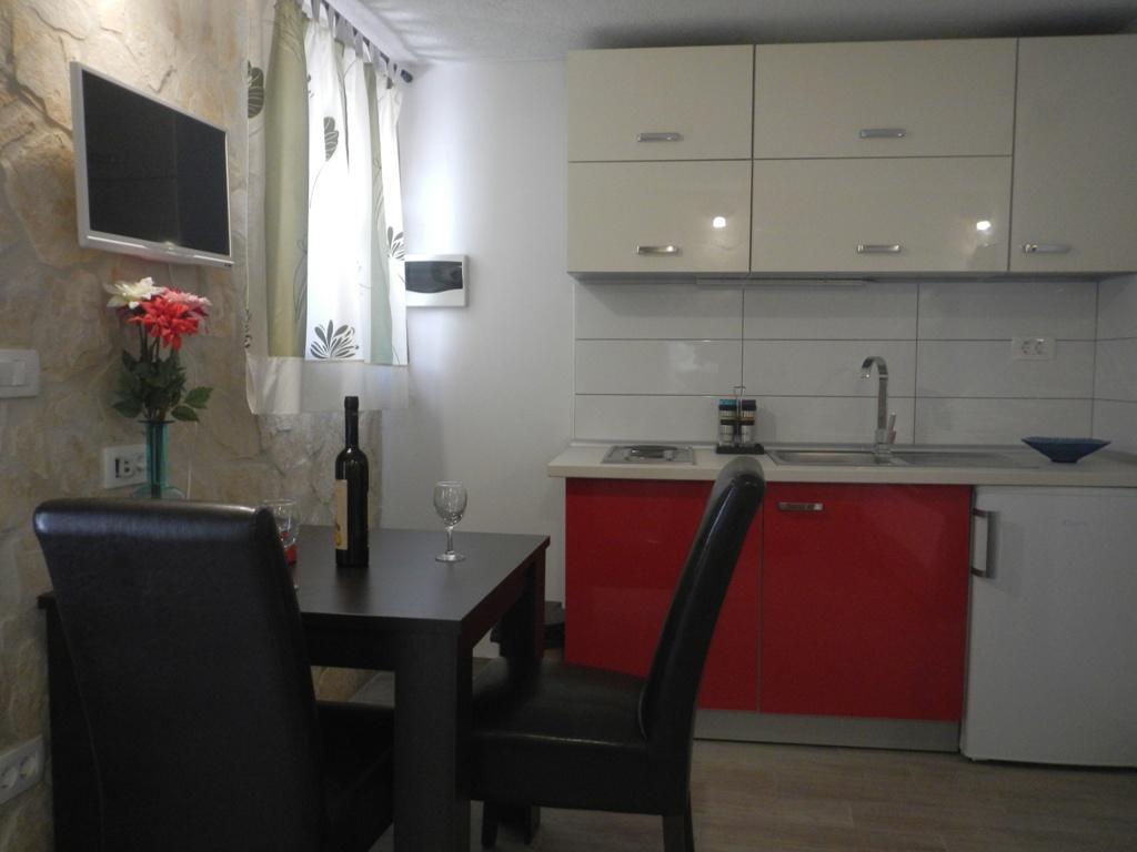 Apartments Valter Tisno Bagian luar foto